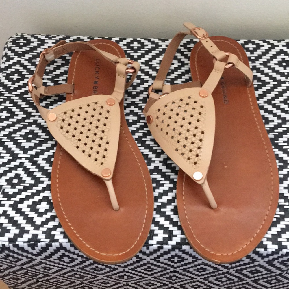 Lucky Brand Nude Flats